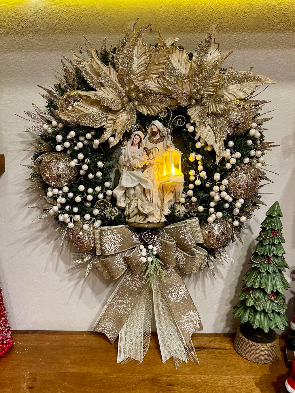 Guirlanda De Natal Sagrada Família C/ Led 65cm